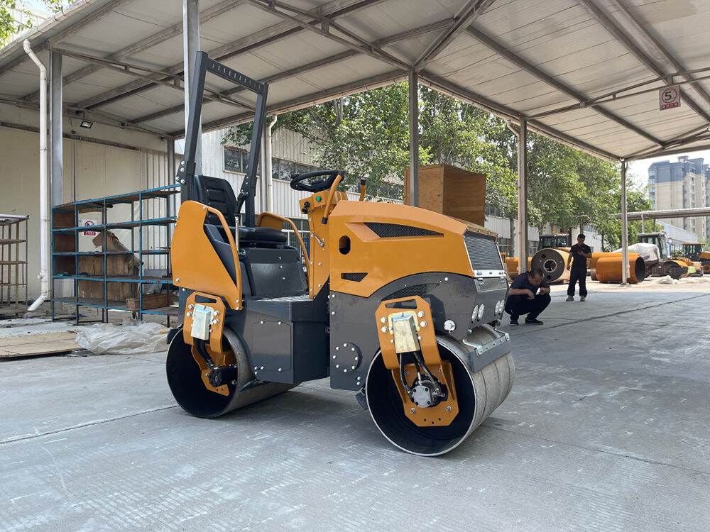 ST1200 | 1.2 ton | Vibratory roller 