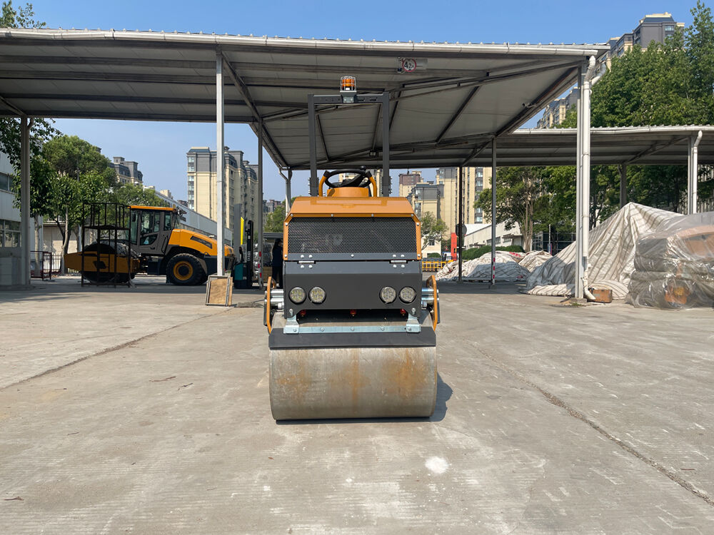 ST1300 | 1.3 ton | Vibratory roller 