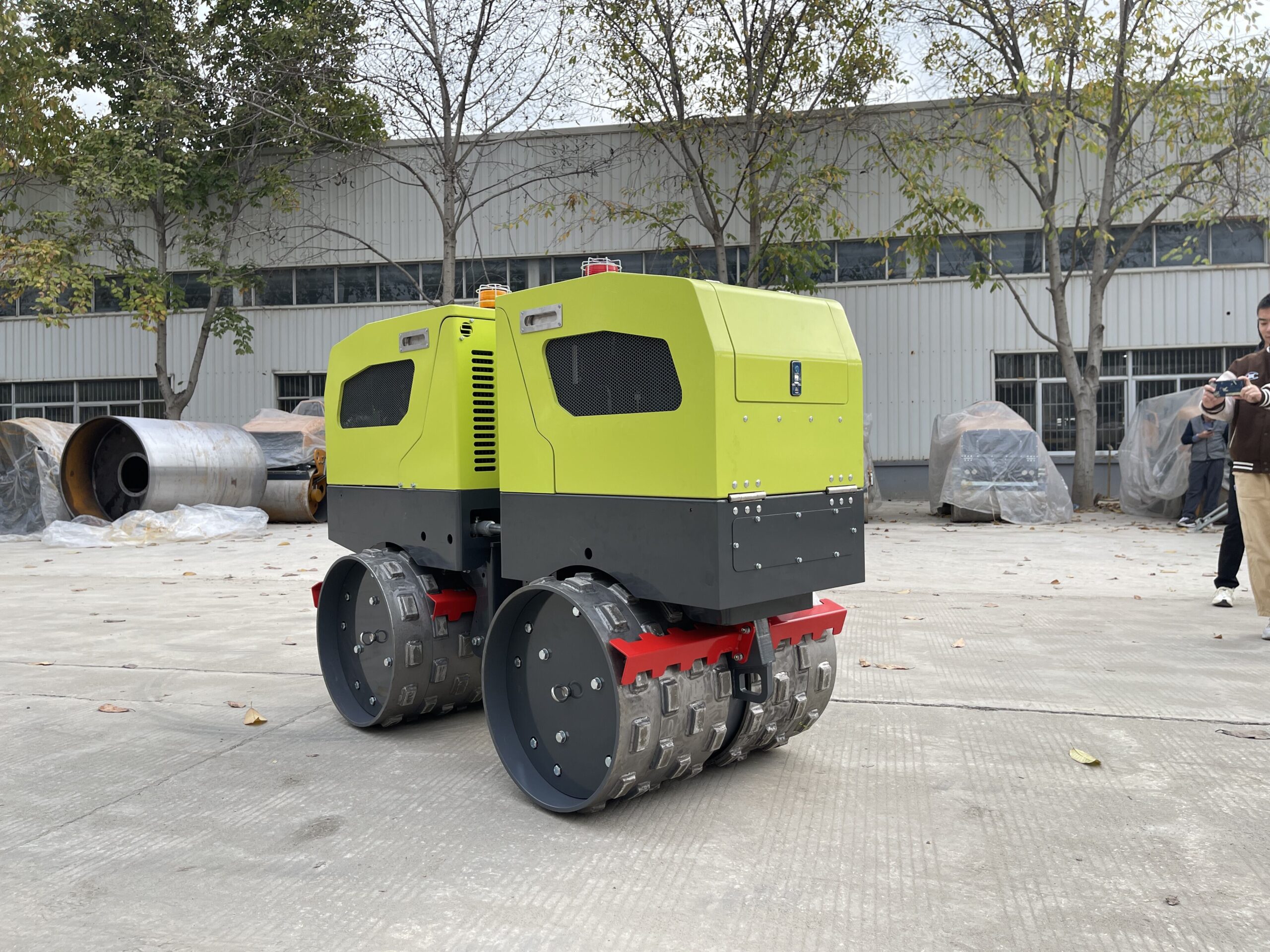 STRC-18 1.8 ton Remote control vibratory roller